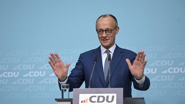CDU-Chef und Bundeskanzler Friedrich Merz am 20. Oktober 2025 bei einer Pressekonferenz in der CDU-Parteizentrale in Berlin.