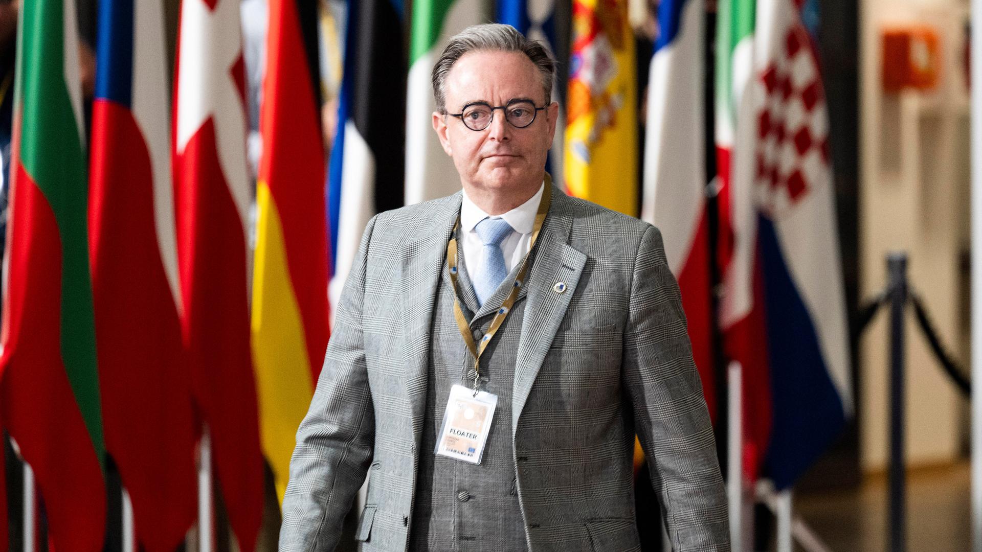 Der belgische Premierminister Bart De Wever vor einem Treffen des Europarates mit den 27 europäischen Regierungschefs in Brüssel, am 23. Oktober 2025