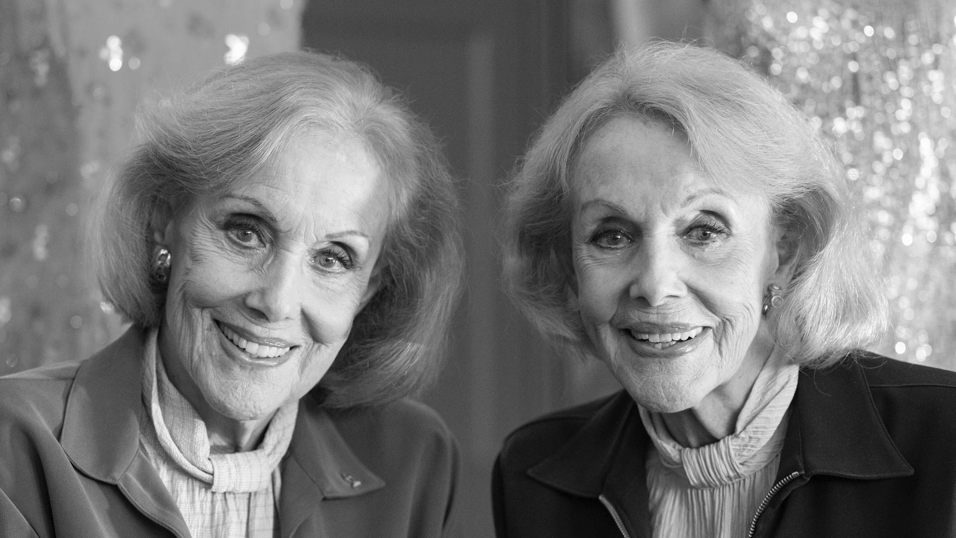 Porträt-Aufnahme von Alice und Ellen Kessler 