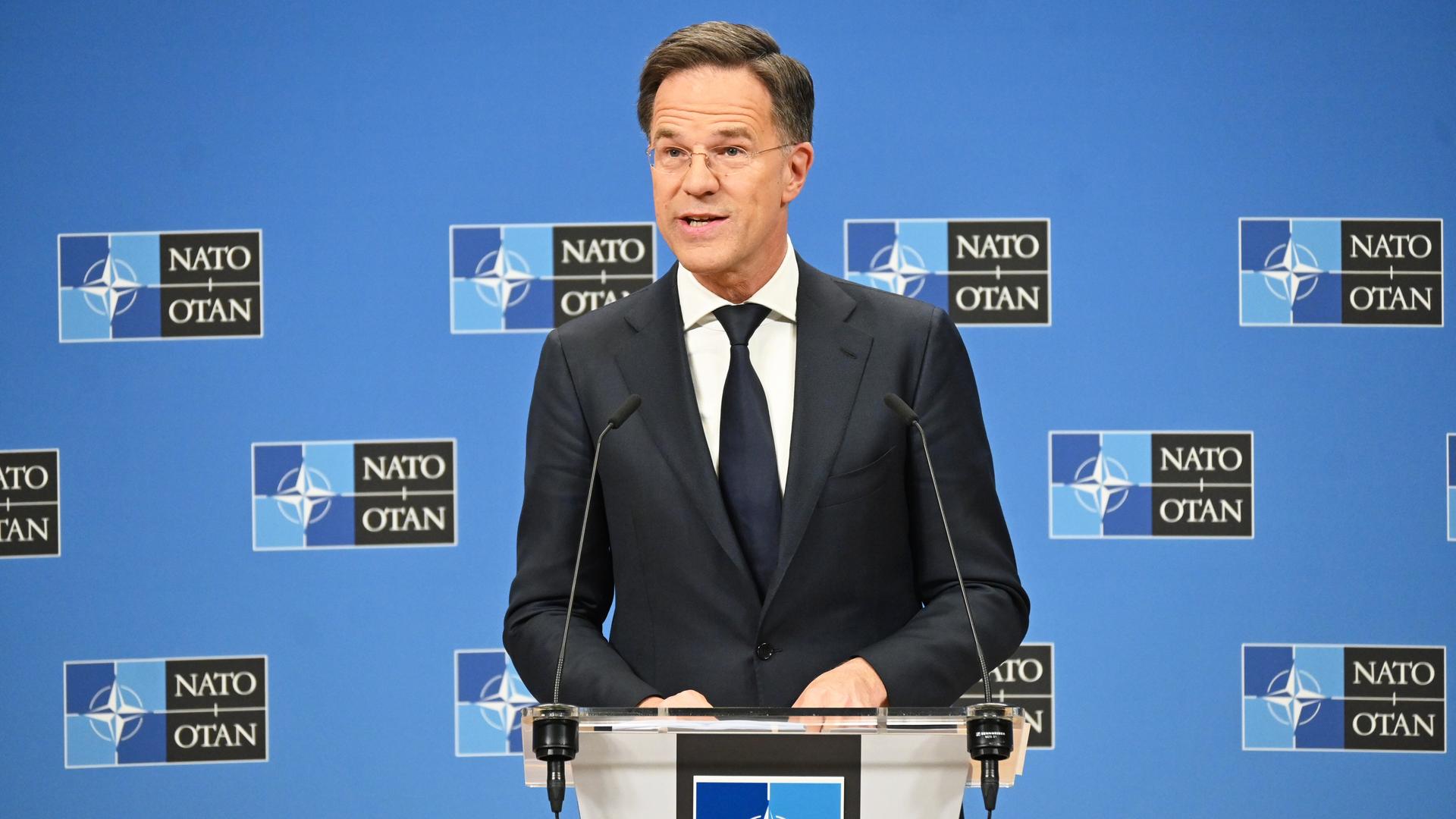 Nato-Generalsekretär Mark Rutte spricht im Nato-Hauptquartier. 