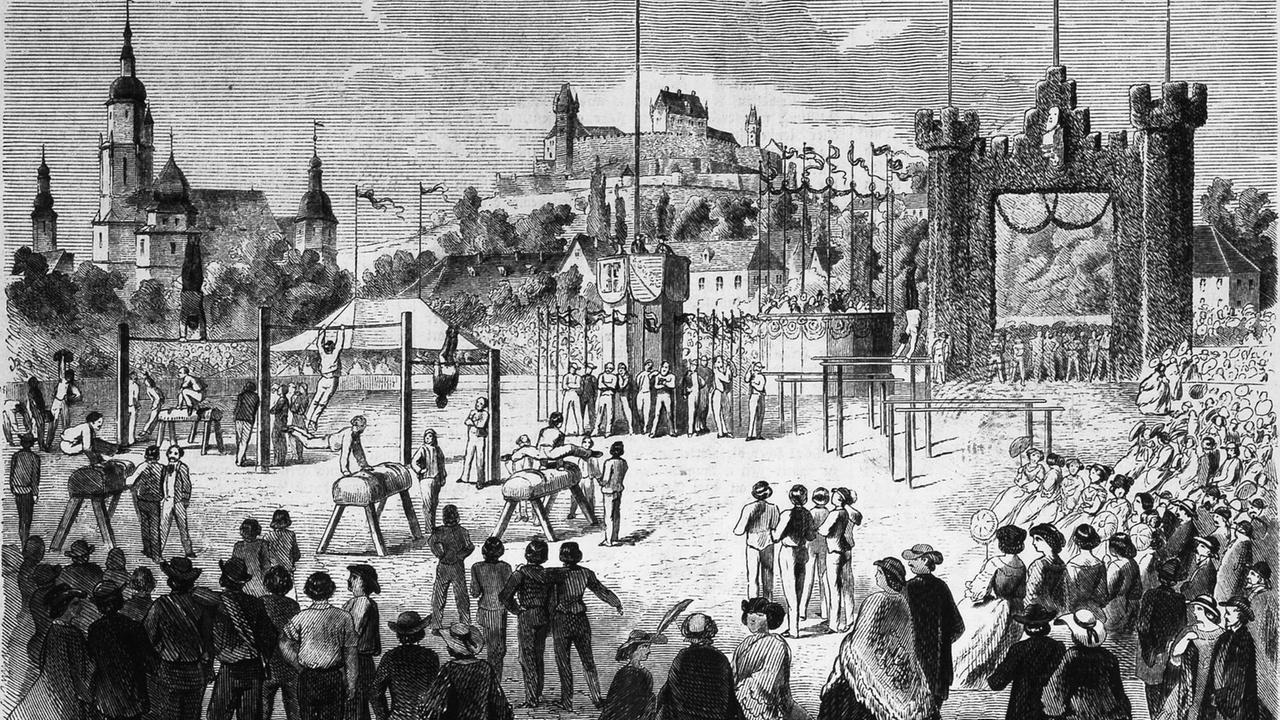 Eine zeitgenössische Zeichnung zeigt eine Ansammlung von Menschen vor der Stadansicht von Coburg.